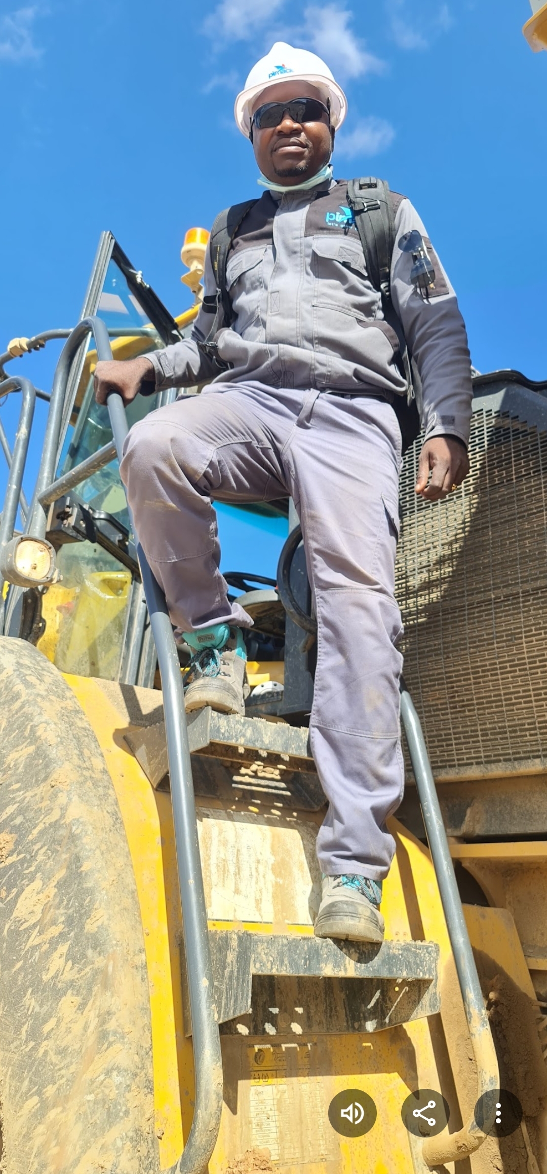 Screenshot_20251012_000434_Photos