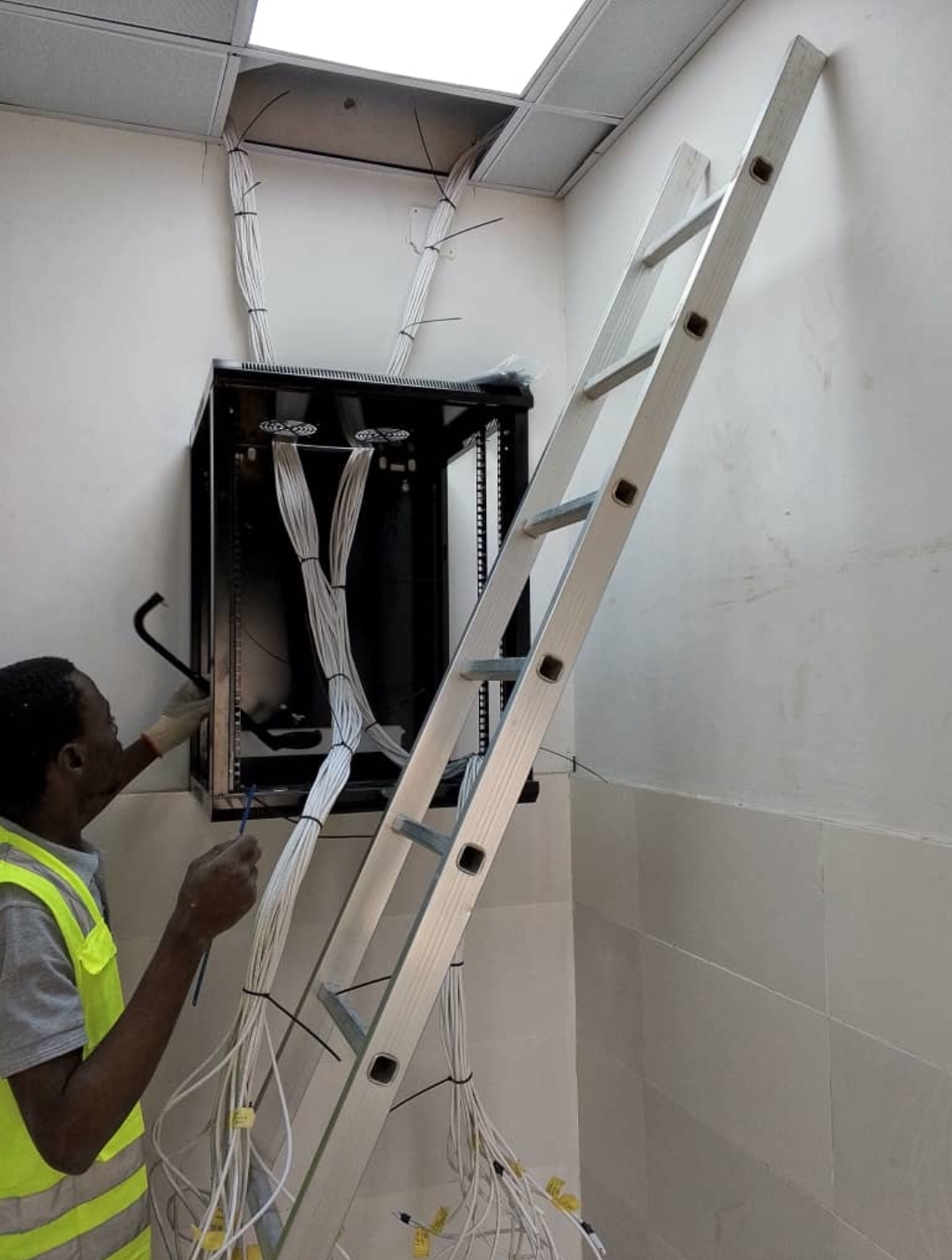 Screenshot_20251101_061719_WhatsAppBusiness